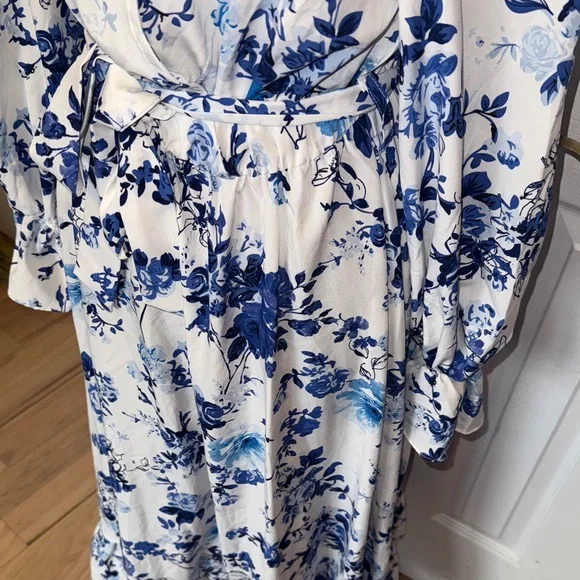 SHEIN Blue Floral Long Sleeve Dress - Picture 8 of 15